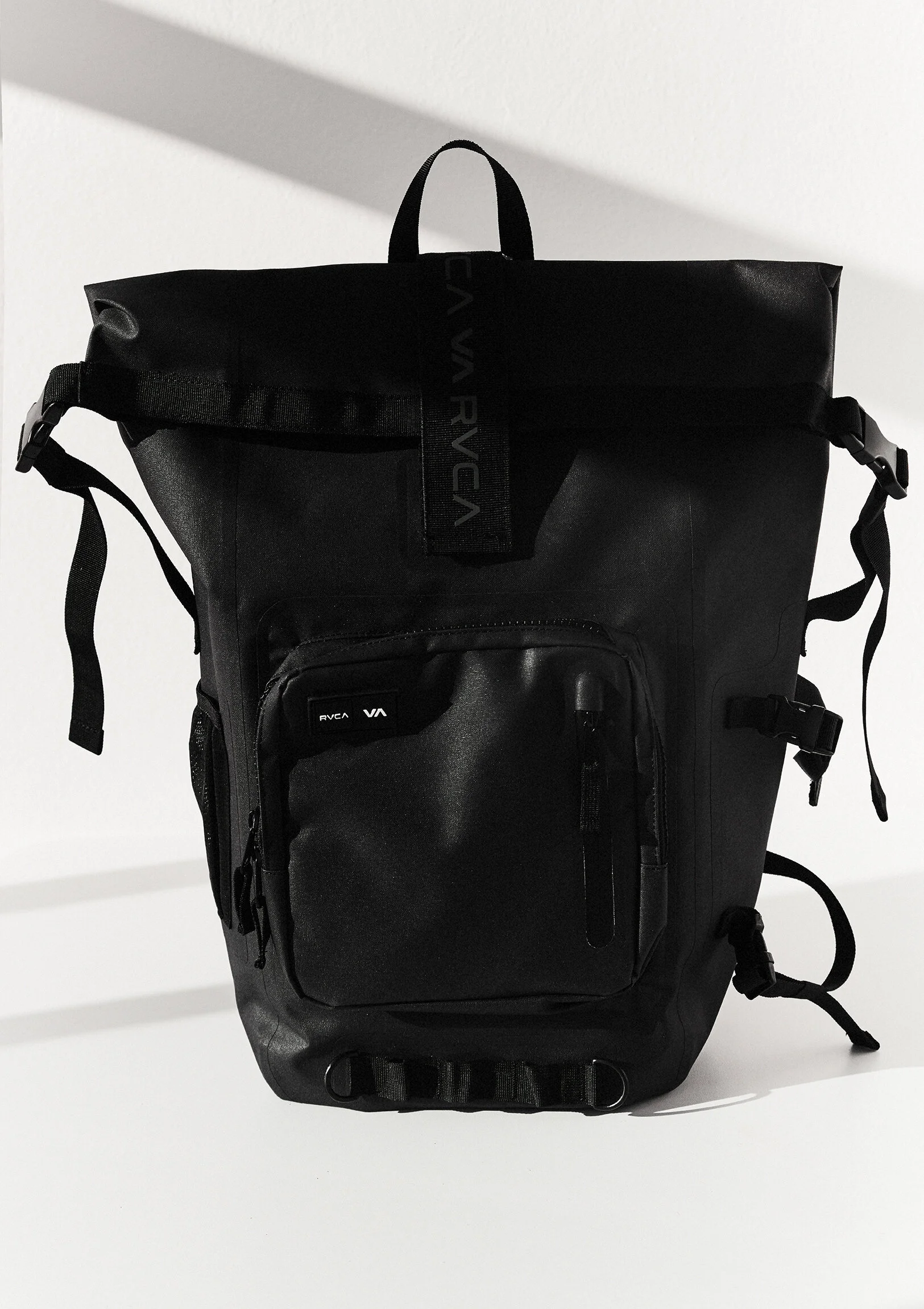 Rvca weld estoy surf camera backpack
